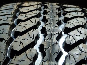 Alles über PKW Reifen - Was kann man am Reifen kontrollieren?